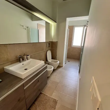 La Terrazza Sul Mare Luxury 曼弗雷多尼亚